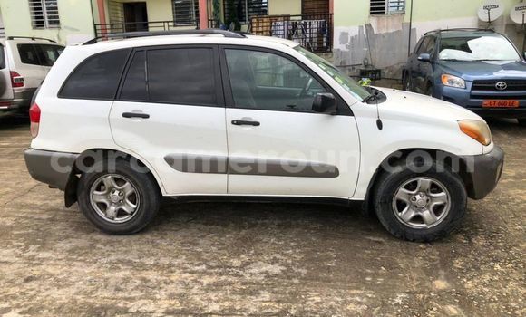Acheter Occasion Voiture Toyota RAV4 Blanc à Douala, Littoral Cameroon Acheter Occasion Voiture Toyota RAV4 Blanc à Douala, Littoral Cameroon