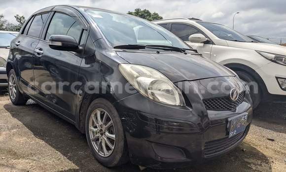 Sayi Na hannu Toyota Vitz Black Mota in Yaounde a Babban Kamaru Sayi Na hannu Toyota Vitz Black Mota in Yaounde a Babban Kamaru