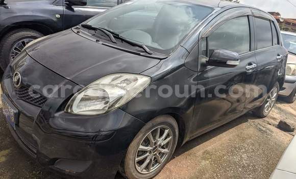 Sayi Na hannu Toyota Vitz Black Mota in Yaounde a Babban Kamaru Sayi Na hannu Toyota Vitz Black Mota in Yaounde a Babban Kamaru