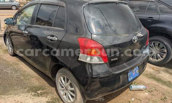 Sayi Na hannu Toyota Vitz Black Mota in Yaounde a Babban Kamaru Sayi Na hannu Toyota Vitz Black Mota in Yaounde a Babban Kamaru