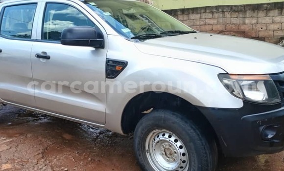 Acheter Occasion Voiture Ford Pickup Blanc à Yaoundé, Central Cameroon Acheter Occasion Voiture Ford Pickup Blanc à Yaoundé, Central Cameroon