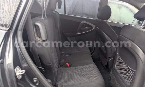 Acheter Occasion Voiture Toyota RAV4 Noir à Yaoundé, Central Cameroon Acheter Occasion Voiture Toyota RAV4 Noir à Yaoundé, Central Cameroon