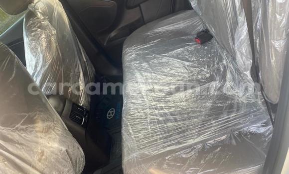 Acheter Import Voiture Hyundai Tucson Blanc à Douala, Littoral Cameroon Acheter Import Voiture Hyundai Tucson Blanc à Douala, Littoral Cameroon