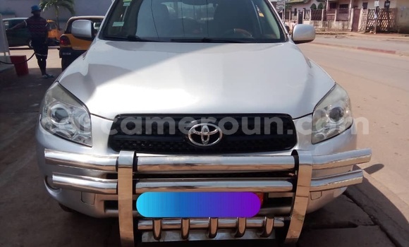 Acheter Occasion Voiture Toyota RAV4 Gris à Yaoundé, Central Cameroon Acheter Occasion Voiture Toyota RAV4 Gris à Yaoundé, Central Cameroon
