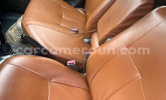 Acheter Occasion Voiture Toyota Prado Blanc à Douala, Littoral Cameroon Acheter Occasion Voiture Toyota Prado Blanc à Douala, Littoral Cameroon