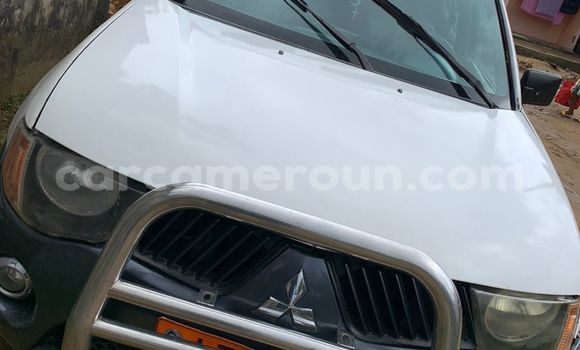 Acheter Occasion Voiture Mitsubishi L200 Blanc à Douala, Littoral Cameroon Acheter Occasion Voiture Mitsubishi L200 Blanc à Douala, Littoral Cameroon