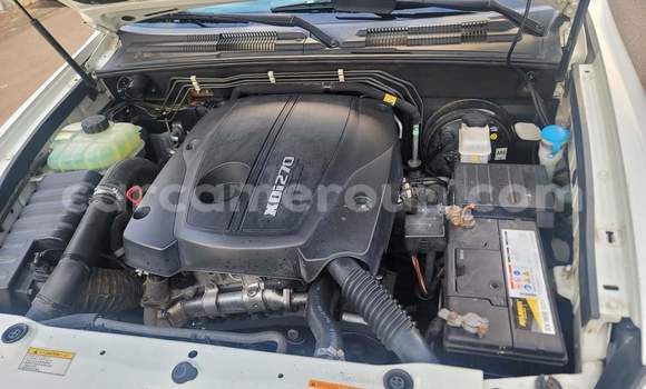 Buy Used SsangYong Rexton White Car in Yaounde in Central Cameroon Buy Used SsangYong Rexton White Car in Yaounde in Central Cameroon