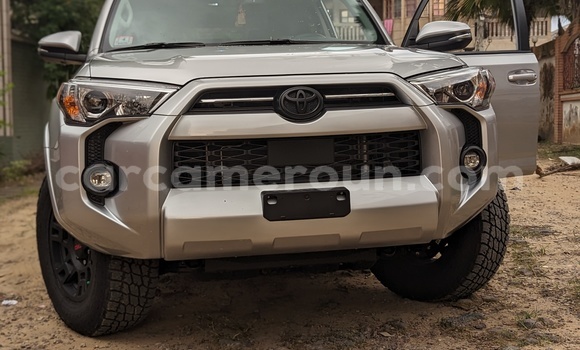 Acheter Import Voiture Toyota 4Runner Gris à Douala, Littoral Cameroon Acheter Import Voiture Toyota 4Runner Gris à Douala, Littoral Cameroon