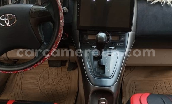 Sayi Na hannu Toyota Blade Black Mota in Douala a Ƙasar Kamaru Sayi Na hannu Toyota Blade Black Mota in Douala a Ƙasar Kamaru