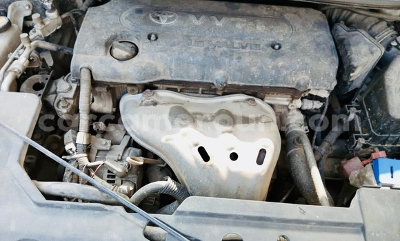 Sayi Na hannu Toyota Blade Black Mota in Douala a Ƙasar Kamaru Sayi Na hannu Toyota Blade Black Mota in Douala a Ƙasar Kamaru