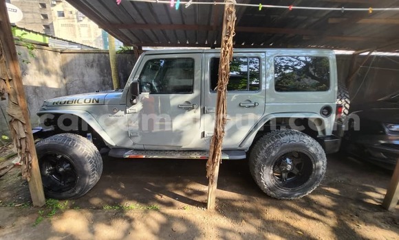 Sayi Na hannu Jeep Wrangler Sauran Mota in Douala a Ƙasar Kamaru Sayi Na hannu Jeep Wrangler Sauran Mota in Douala a Ƙasar Kamaru