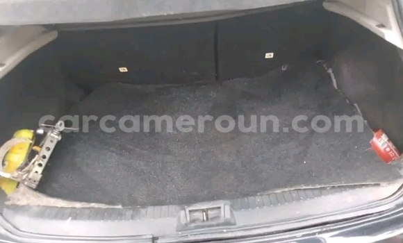 Acheter Occasion Voiture Toyota RAV4 Gris à Douala, Littoral Cameroon Acheter Occasion Voiture Toyota RAV4 Gris à Douala, Littoral Cameroon