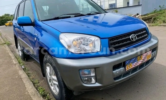 Acheter Occasion Voiture Toyota RAV4 Bleu à Douala, Littoral Cameroon Acheter Occasion Voiture Toyota RAV4 Bleu à Douala, Littoral Cameroon