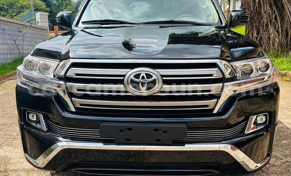 Sayi Na hannu Toyota Land Cruiser Black Mota in Yaounde a Babban Kamaru Sayi Na hannu Toyota Land Cruiser Black Mota in Yaounde a Babban Kamaru