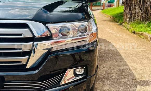 Sayi Na hannu Toyota Land Cruiser Black Mota in Yaounde a Babban Kamaru Sayi Na hannu Toyota Land Cruiser Black Mota in Yaounde a Babban Kamaru