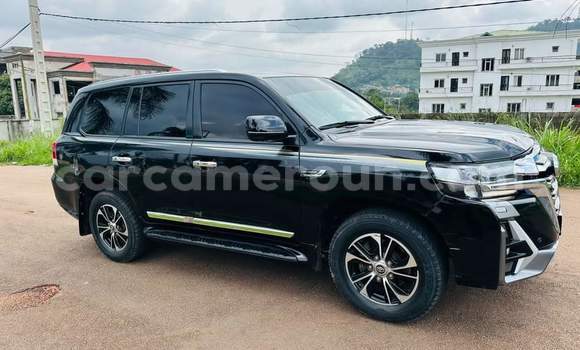 Acheter Occasion Voiture Toyota Land Cruiser Prado Noir à Yaoundé, Central Cameroon Acheter Occasion Voiture Toyota Land Cruiser Prado Noir à Yaoundé, Central Cameroon