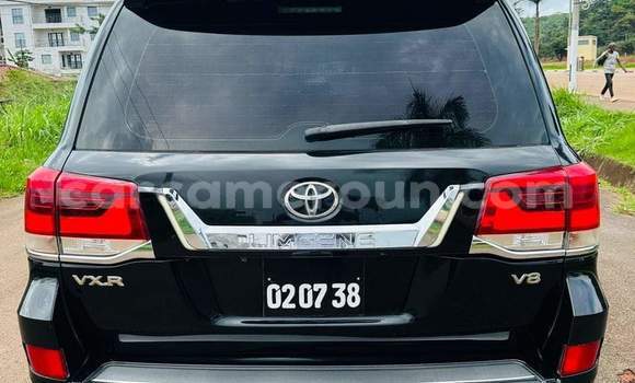 Acheter Occasion Voiture Toyota Land Cruiser Prado Noir à Yaoundé, Central Cameroon Acheter Occasion Voiture Toyota Land Cruiser Prado Noir à Yaoundé, Central Cameroon