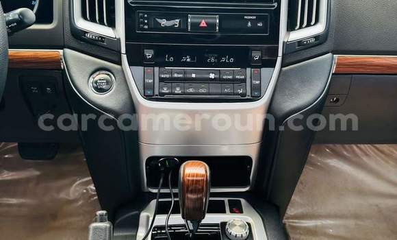 Acheter Occasion Voiture Toyota Land Cruiser Prado Noir à Yaoundé, Central Cameroon Acheter Occasion Voiture Toyota Land Cruiser Prado Noir à Yaoundé, Central Cameroon