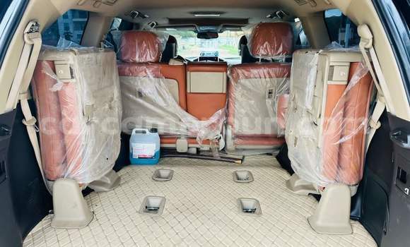 Acheter Occasion Voiture Toyota Land Cruiser Prado Noir à Yaoundé, Central Cameroon Acheter Occasion Voiture Toyota Land Cruiser Prado Noir à Yaoundé, Central Cameroon