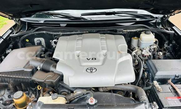 Acheter Occasion Voiture Toyota Land Cruiser Prado Noir à Yaoundé, Central Cameroon Acheter Occasion Voiture Toyota Land Cruiser Prado Noir à Yaoundé, Central Cameroon