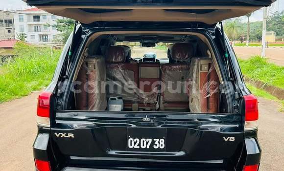 Acheter Occasion Voiture Toyota Land Cruiser Prado Noir à Yaoundé, Central Cameroon Acheter Occasion Voiture Toyota Land Cruiser Prado Noir à Yaoundé, Central Cameroon