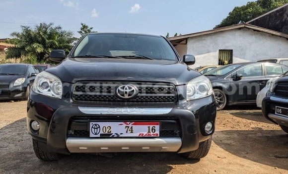 Sayi Na hannu Toyota RAV4 Black Mota in Yaounde a Babban Kamaru