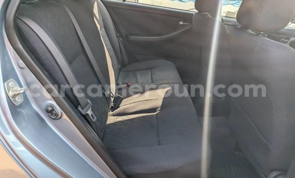 Sayi Na hannu Toyota RAV4 Black Mota in Yaounde a Babban Kamaru Sayi Na hannu Toyota RAV4 Black Mota in Yaounde a Babban Kamaru