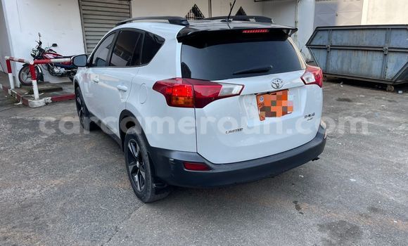 Acheter Occasion Voiture Toyota RAV4 Blanc à Douala, Littoral Cameroon Acheter Occasion Voiture Toyota RAV4 Blanc à Douala, Littoral Cameroon