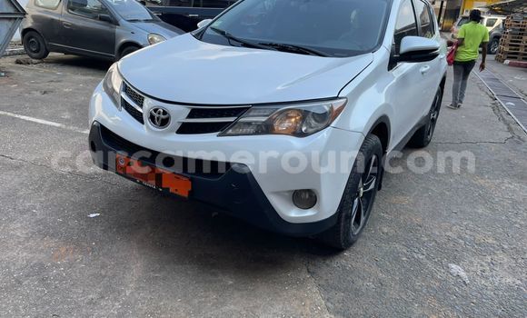 Acheter Occasion Voiture Toyota RAV4 Blanc à Douala, Littoral Cameroon Acheter Occasion Voiture Toyota RAV4 Blanc à Douala, Littoral Cameroon