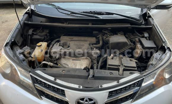 Acheter Occasion Voiture Toyota RAV4 Blanc à Douala, Littoral Cameroon Acheter Occasion Voiture Toyota RAV4 Blanc à Douala, Littoral Cameroon