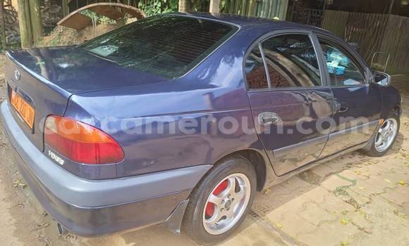 Sayi Na hannu Toyota Avensis Blue Mota in Yaounde a Babban Kamaru Sayi Na hannu Toyota Avensis Blue Mota in Yaounde a Babban Kamaru