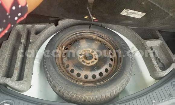 Sayi Na hannu Ford Mondeo White Mota in Yaounde a Babban Kamaru Sayi Na hannu Ford Mondeo White Mota in Yaounde a Babban Kamaru