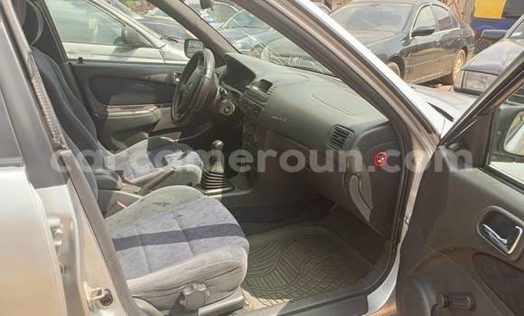 Sayi Na hannu Toyota Corolla Sauran Mota in Yaounde a Babban Kamaru Sayi Na hannu Toyota Corolla Sauran Mota in Yaounde a Babban Kamaru