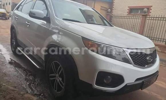 Sayi Na hannu Kia Sorento White Mota in Yaounde a Babban Kamaru Sayi Na hannu Kia Sorento White Mota in Yaounde a Babban Kamaru
