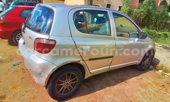 Sayi Na hannu Toyota Yaris Sauran Mota in Yaounde a Babban Kamaru Sayi Na hannu Toyota Yaris Sauran Mota in Yaounde a Babban Kamaru