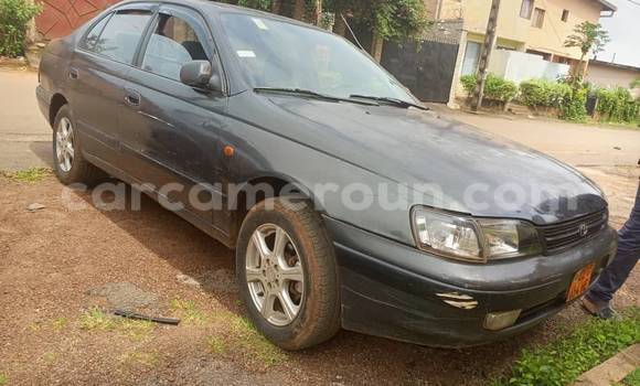 Sayi Na hannu Toyota Carina Black Mota in Yaounde a Babban Kamaru Sayi Na hannu Toyota Carina Black Mota in Yaounde a Babban Kamaru