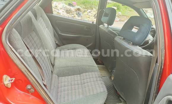 Sayi Na hannu Toyota Corolla Red Mota in Yaounde a Babban Kamaru Sayi Na hannu Toyota Corolla Red Mota in Yaounde a Babban Kamaru