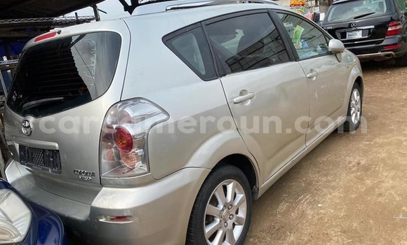 Acheter Occasion Voiture Toyota Corolla Verso Autre à Yaoundé, Central Cameroon Acheter Occasion Voiture Toyota Corolla Verso Autre à Yaoundé, Central Cameroon