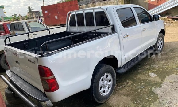 Acheter Occasion Voiture Toyota Pickup Blanc à Douala, Littoral Cameroon Acheter Occasion Voiture Toyota Pickup Blanc à Douala, Littoral Cameroon