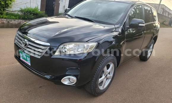 Sayi Na hannu Toyota Vanguard Black Mota in Yaounde a Babban Kamaru
