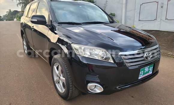 Sayi Na hannu Toyota Vanguard Black Mota in Yaounde a Babban Kamaru Sayi Na hannu Toyota Vanguard Black Mota in Yaounde a Babban Kamaru