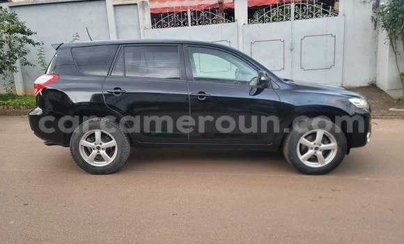 Sayi Na hannu Toyota Vanguard Black Mota in Yaounde a Babban Kamaru Sayi Na hannu Toyota Vanguard Black Mota in Yaounde a Babban Kamaru