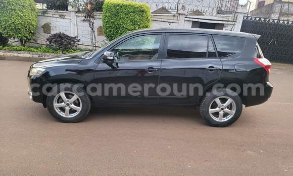 Sayi Na hannu Toyota Vanguard Black Mota in Yaounde a Babban Kamaru Sayi Na hannu Toyota Vanguard Black Mota in Yaounde a Babban Kamaru