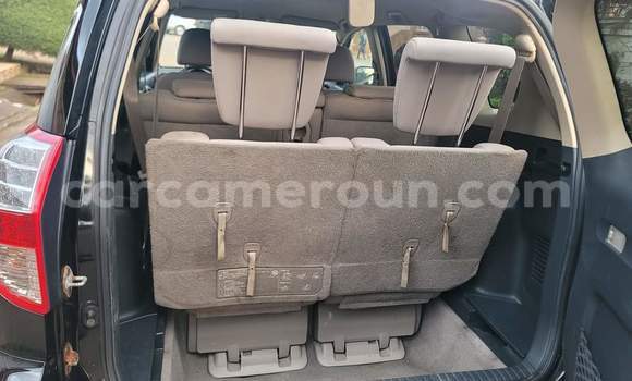 Sayi Na hannu Toyota Vanguard Black Mota in Yaounde a Babban Kamaru Sayi Na hannu Toyota Vanguard Black Mota in Yaounde a Babban Kamaru