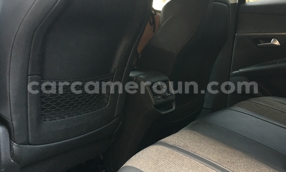 Sayi Sabo Peugeot 3008 M Mota in Douala a Ƙasar Kamaru Sayi Sabo Peugeot 3008 M Mota in Douala a Ƙasar Kamaru