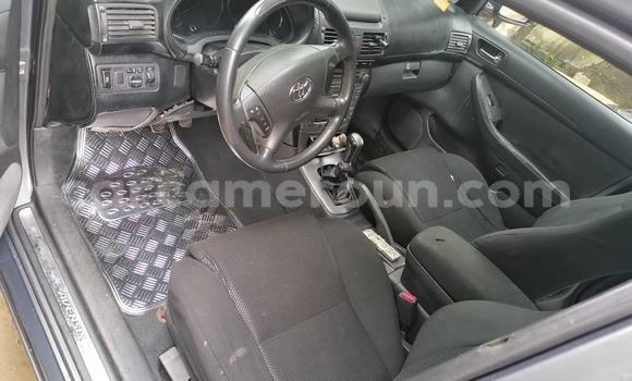 Sayi Na hannu Toyota Avensis M Mota in Douala a Ƙasar Kamaru Sayi Na hannu Toyota Avensis M Mota in Douala a Ƙasar Kamaru
