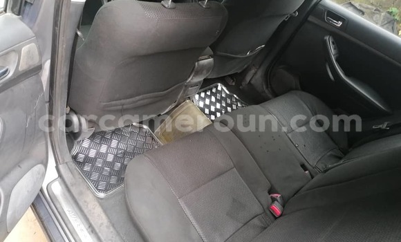 Sayi Na hannu Toyota Avensis M Mota in Douala a Ƙasar Kamaru Sayi Na hannu Toyota Avensis M Mota in Douala a Ƙasar Kamaru
