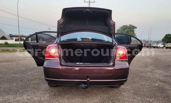 Sayi Na hannu Toyota Avensis Black Mota in Yaounde a Babban Kamaru Sayi Na hannu Toyota Avensis Black Mota in Yaounde a Babban Kamaru