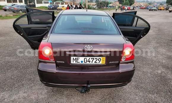 Sayi Na hannu Toyota Avensis Black Mota in Yaounde a Babban Kamaru Sayi Na hannu Toyota Avensis Black Mota in Yaounde a Babban Kamaru