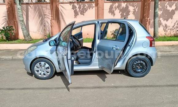 Buy Used Toyota Yaris White Car in Yaounde in Central Cameroon Buy Used Toyota Yaris White Car in Yaounde in Central Cameroon
